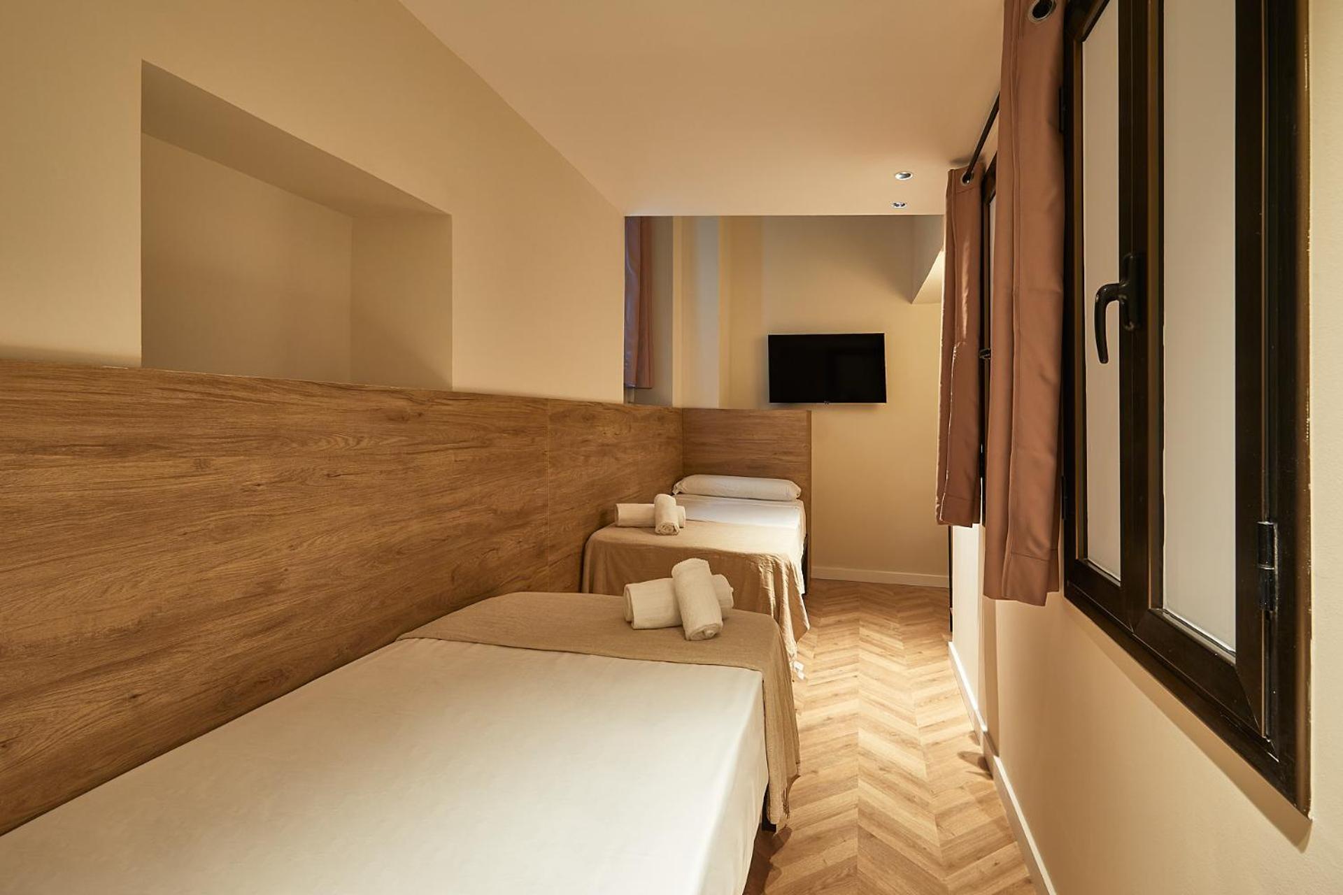 Ella Hostel Boqueria Barcelona Bagian luar foto